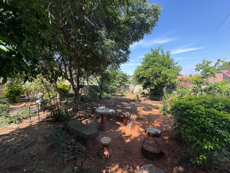 3 Bedroom Property for Sale in Safari Gardens North West